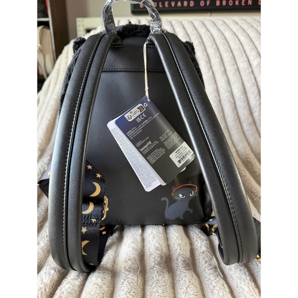 Disney Loungefly Hocus Pocus Binx Plush Mini Backpack Glow In Dark WDBK3390 - Picture 3 of 5